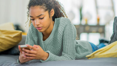 Social Media and Teen Self-Esteem: 7 Ways Online Platforms Are Shaping Adolescent Mental Health